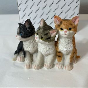 Cat collection feline trio figurine